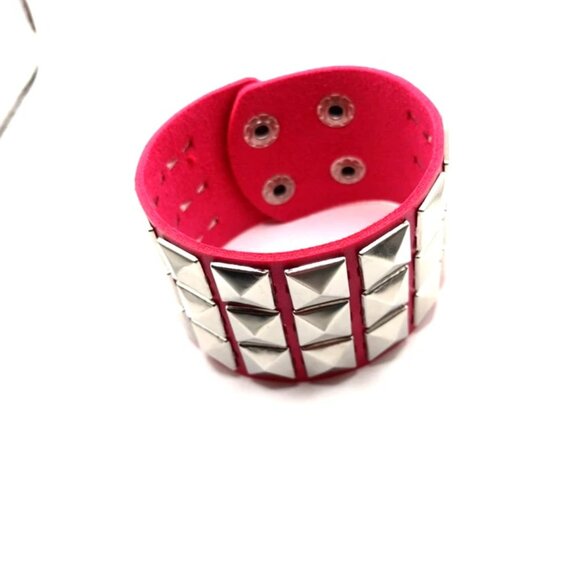 Triple Row Studded Pink Vegan Leather Bracelet New - Picture 3 of 9